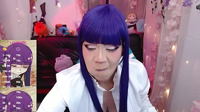 jadedelux  online show from September 28, 2025, 6:13 pm