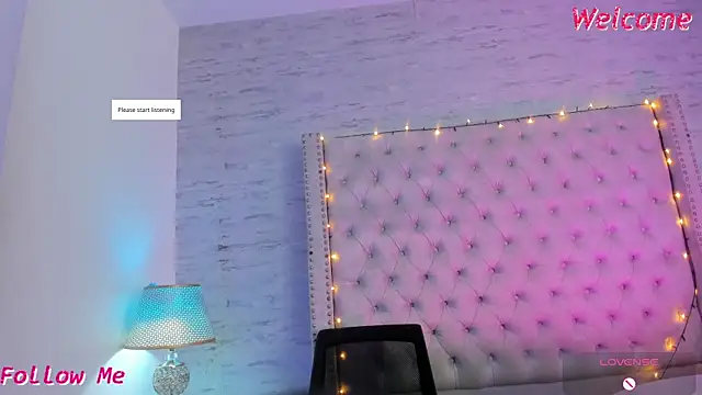 Snapshot of Pamelamiler__ chatting on May 12, 2026, 12:24 pm Pamelamiler online show from May 12, 2026, 12:24 pm