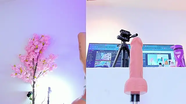 maily zanss online show from January 10, 2026, 7:37 pm