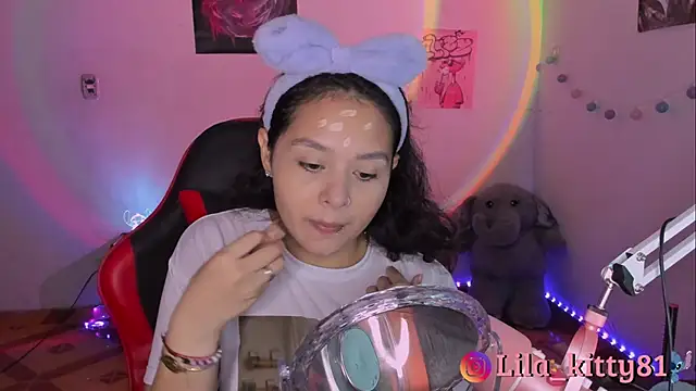lila kitty81 online show from September 23, 2025, 8:56 pm