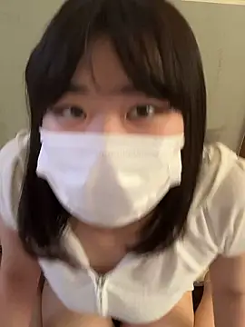 Snapshot of -SAKI-xx chatting on October 3, 2025, 5:48 am -SAKI-xx online show from October 3, 2025, 5:48 am