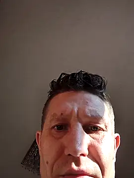 Snapshot of SepaloidBowl chatting on April 6, 2026, 5:41 am SepaloidBowl online show from April 6, 2026, 5:41 am