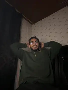 Snapshot of TU-MORENOO chatting on September 24, 2025, 6:28 am TU-MORENOO online show from September 24, 2025, 6:28 am