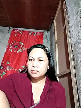 Snapshot of Everleigh_mom chatting on September 12, 2025, 7:58 pm Everleigh mom online show from September 12, 2025, 7:58 pm