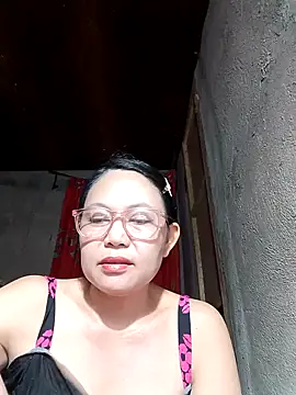 Everleigh mom online show from January 10, 2026, 4:36 am