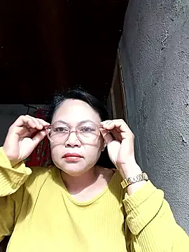 Everleigh mom online show from January 10, 2026, 8:21 pm