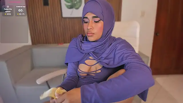 kayla hasab online show from October 4, 2025, 2:42 am