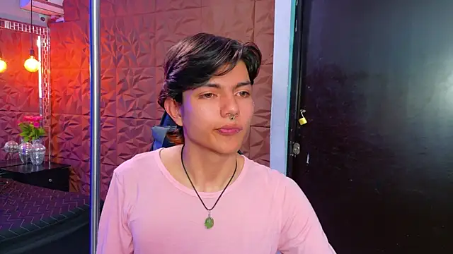 alandelrey57 online show from September 16, 2025, 4:46 am