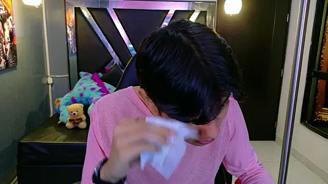 alandelrey57 online show from January 7, 2026, 3:09 am