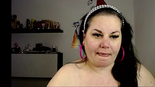 andreea2011 online show from December 17, 2025, 7:20 pm