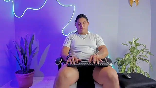 Maximus Steel online show from October 3, 2025, 11:07 am