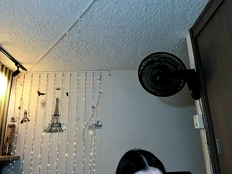 maira tf online show from November 28, 2025, 4:26 am