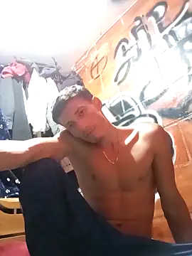 Snapshot of alexandercruz chatting on February 3, 2026, 9:53 pm alexandercruz online show from February 3, 2026, 9:53 pm