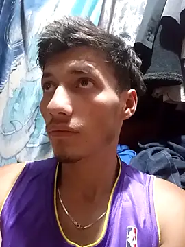 Snapshot of alexandercruz chatting on February 12, 2026, 3:01 am alexandercruz online show from February 12, 2026, 3:01 am