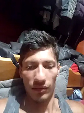 Snapshot of alexandercruz chatting on February 21, 2026, 12:11 am alexandercruz online show from February 21, 2026, 12:11 am