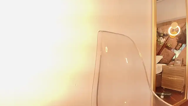 zarah andrew   online show from October 9, 2025, 12:03 pm