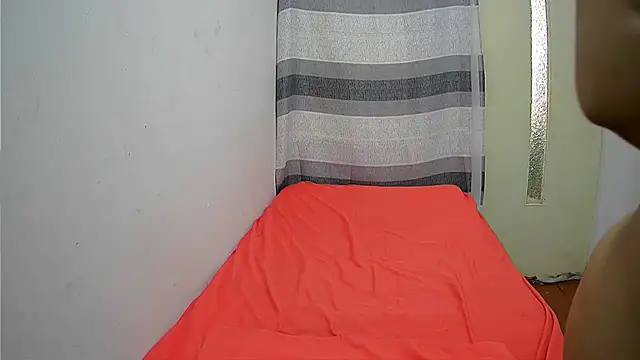 ThickHunn99 online show from October 10, 2025, 4:55 am