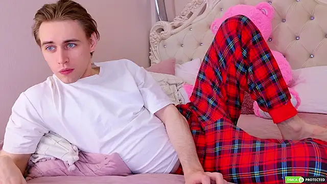 WilliamDyson online show from April 5, 2026, 4:20 am