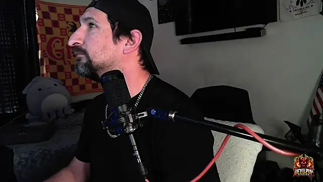 DevilPup75  online show from September 29, 2025, 3:06 pm