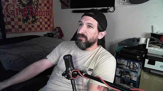 DevilPup75  online show from February 3, 2026, 3:15 am