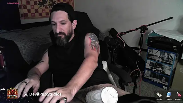 DevilPup75  online show from February 15, 2026, 7:51 am