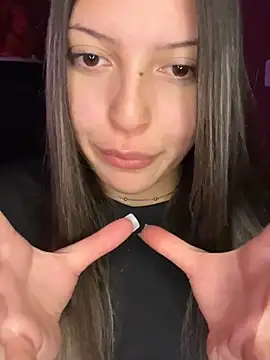 Snapshot of kiramedi chatting on September 29, 2025, 1:44 am kiramedi online show from September 29, 2025, 1:44 am