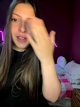 Snapshot of kiramedi chatting on October 14, 2025, 12:22 am kiramedi online show from October 14, 2025, 12:22 am