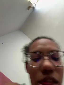 Valen1800 online show from March 19, 2026, 3:05 pm