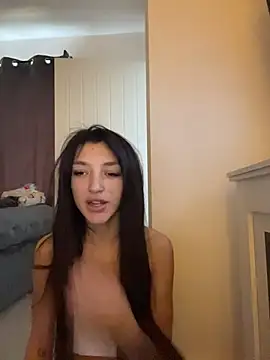 naughtybella05 online show from November 27, 2025, 9:44 am