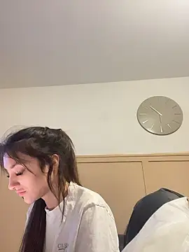 naughtybella05 online show from January 10, 2026, 4:09 pm