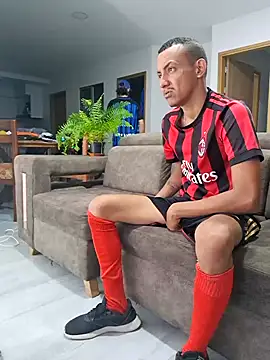 skinny23cm online show from December 15, 2024, 9:24 am