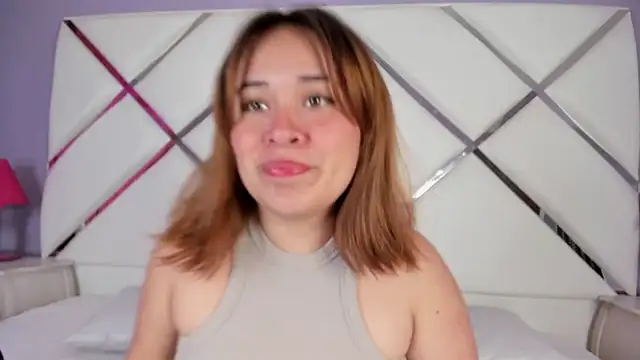 sara-lopez1 online show from September 29, 2025, 12:10 pm