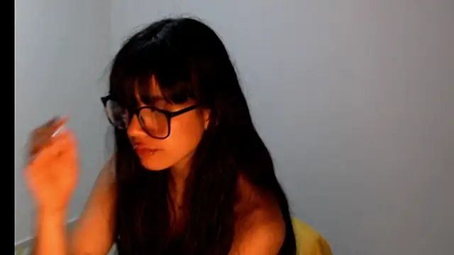 meganmiauu online show from June 17, 2026, 1:12 pm