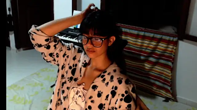 meganmiauu online show from June 26, 2026, 6:07 am