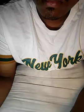 night  wolf online show from April 16, 2026, 12:44 am