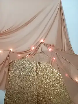 Snapshot of ancesstral_angel chatting on December 16, 2025, 10:15 pm ancesstral angel online show from December 16, 2025, 10:15 pm