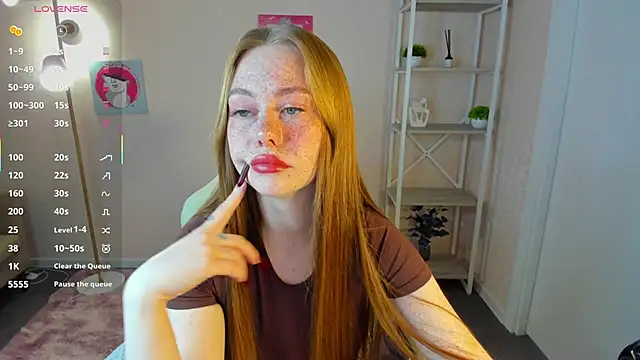 Roxy Sunnny online show from October 7, 2025, 9:28 am