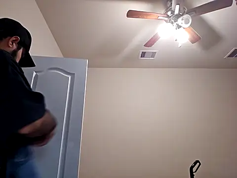 Lb228w online show from November 11, 2025, 10:10 pm