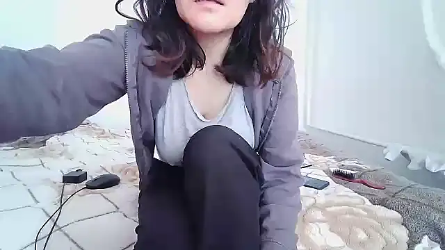 sakuradelreina online show from January 10, 2026, 4:36 am