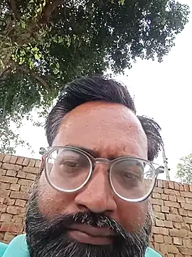 Snapshot of hard_boy9455 chatting on October 6, 2025, 3:37 am hard boy9455 online show from October 6, 2025, 3:37 am