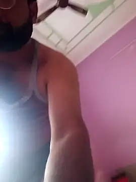 Snapshot of hard_boy9455 chatting on November 24, 2025, 7:41 am hard boy9455 online show from November 24, 2025, 7:41 am