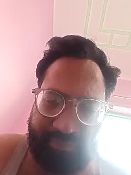 Snapshot of hard_boy9455 chatting on November 29, 2025, 2:58 am hard boy9455 online show from November 29, 2025, 2:58 am