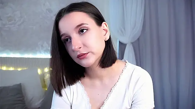 FalineBeacher online show from April 16, 2026, 1:06 am