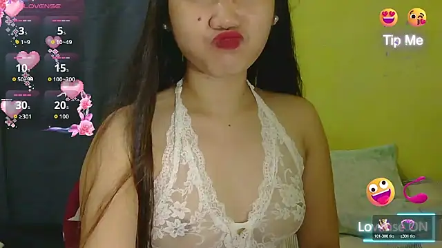 Snapshot of HornyAsian4uxx chatting on April 17, 2026, 2:09 pm HornyAsian4uxx online show from April 17, 2026, 2:09 pm
