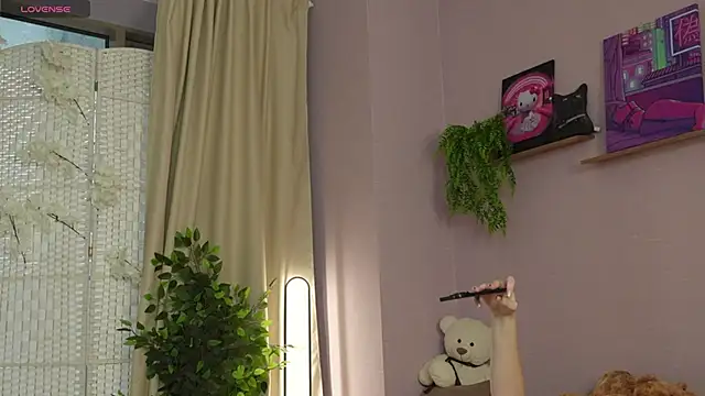 Miya Nelson online show from November 7, 2025, 4:23 am