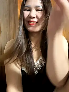 Snapshot of Moan_Mary chatting on September 17, 2025, 1:02 pm Moan Mary online show from September 17, 2025, 1:02 pm