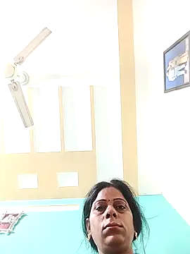 Soniya Roy online show from April 3, 2026, 3:37 am