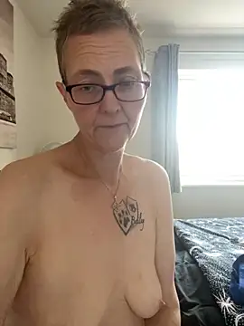 Curvy-Jinx online show from September 29, 2025, 7:46 am