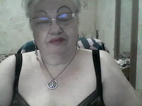 NatalieNorth online show from November 17, 2025, 11:21 pm