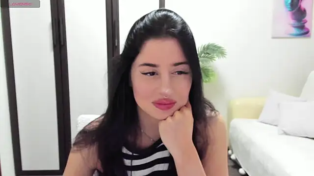 meowallen online show from October 10, 2025, 1:32 pm